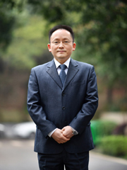 刘子兰 